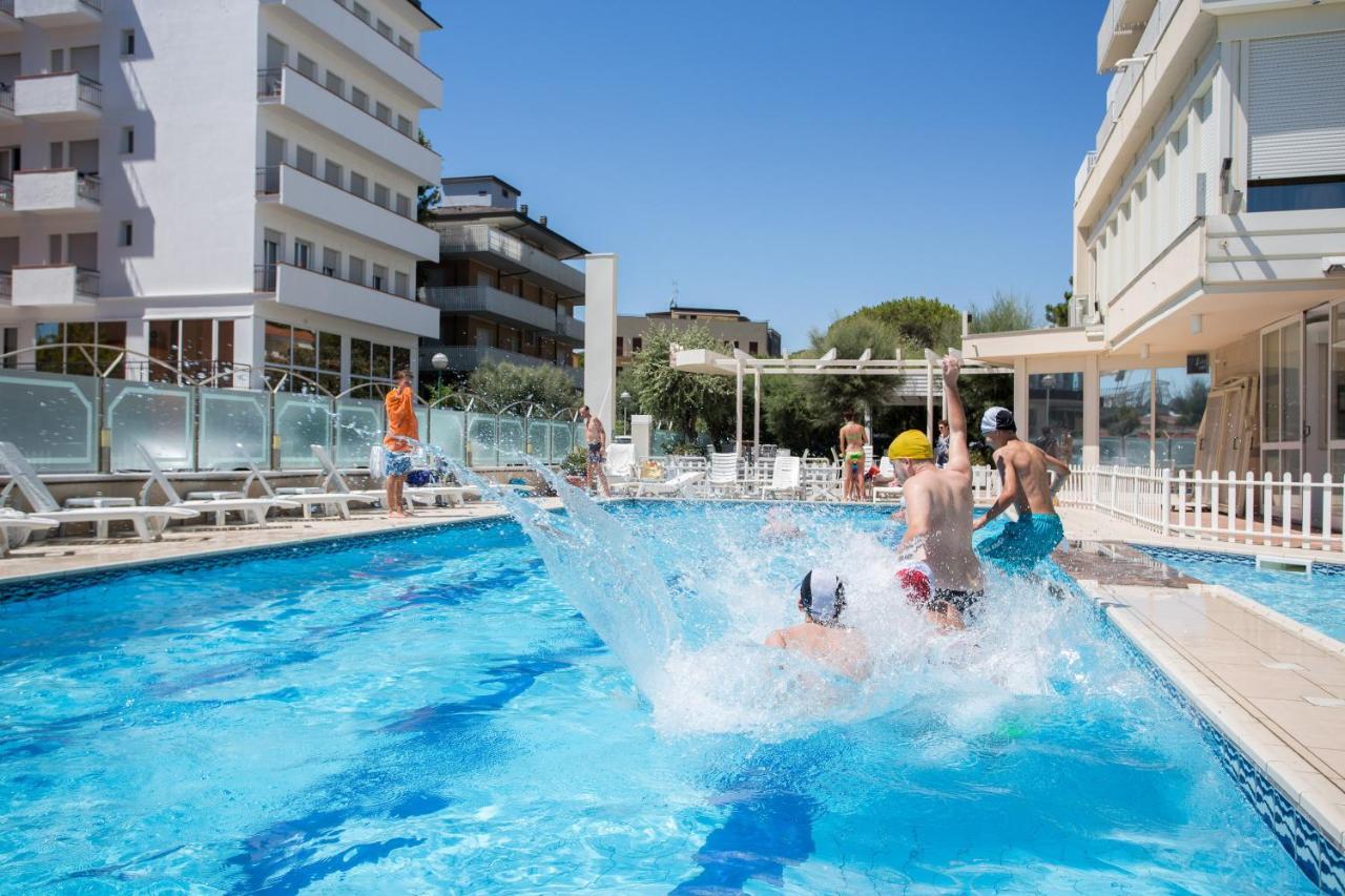 Hotel Solemare Milano Marittima Eksteriør billede
